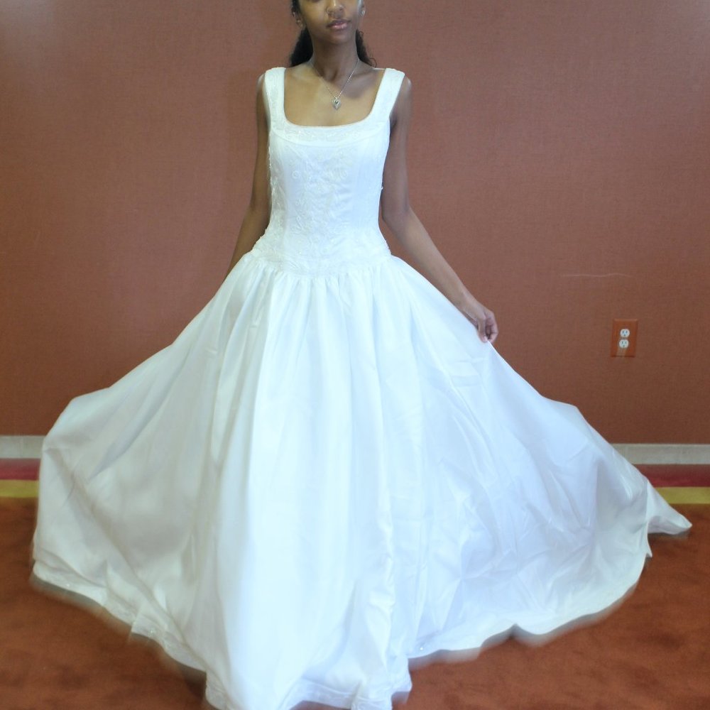 Vintage Style Mori Lee Beaded Satin Gown in Soft White Sz 10 NWT